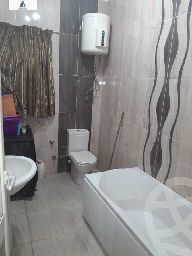 https://aqarmap.com.eg/ar/listing/6360143-for-sale-cairo-el-sheikh-zayed-city-el-hay-el-hady-ashaer-area-2-street-31