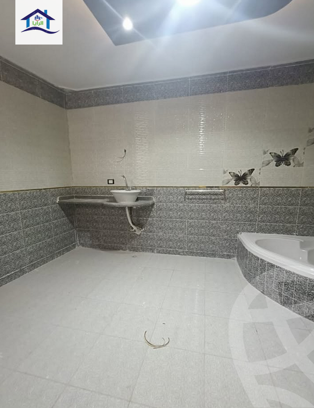 https://aqarmap.com.eg/ar/listing/5871944-for-sale-alexandria-l-jmy-lbytsh-shahr-al-assal-st