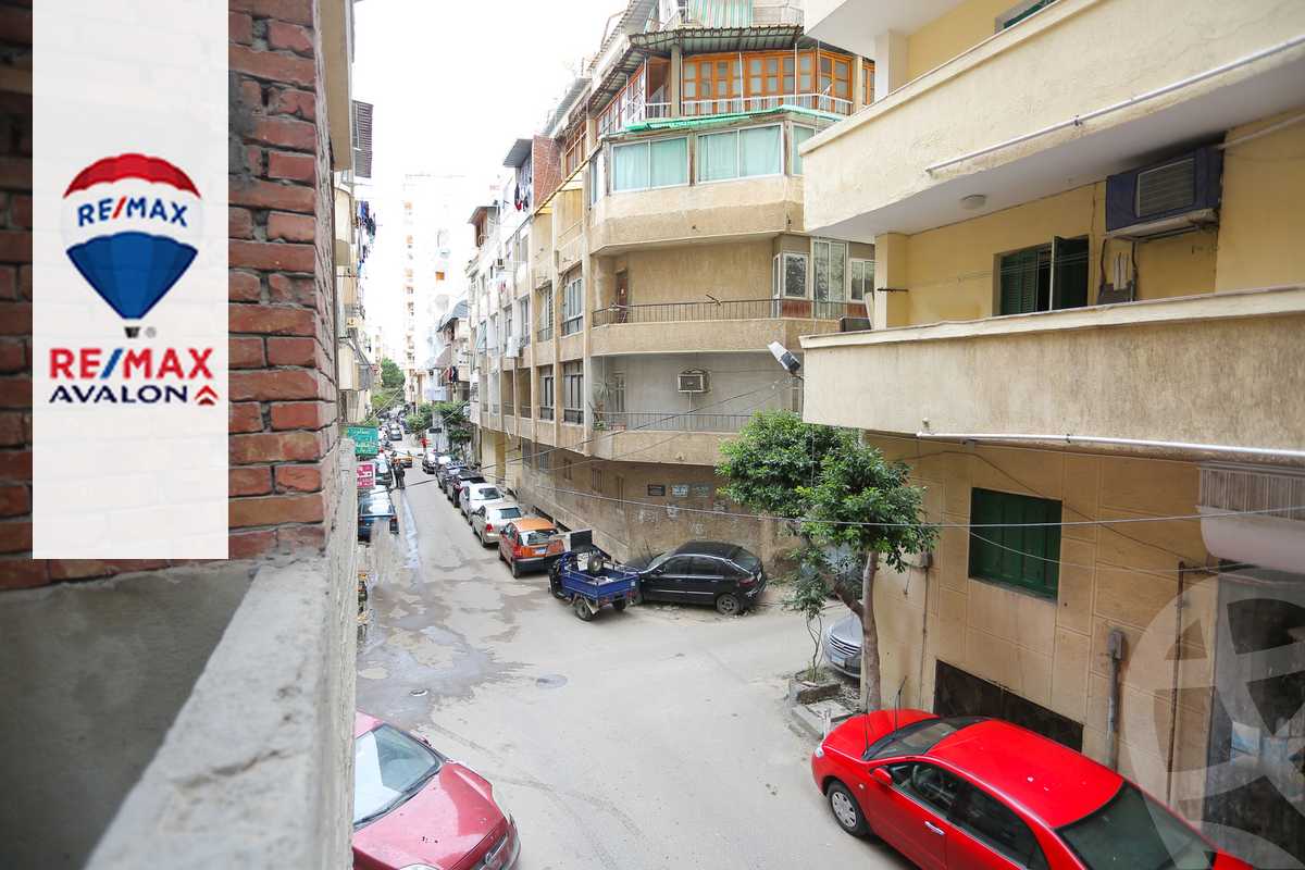 https://aqarmap.com.eg/ar/listing/3847899-for-rent-alexandria-kafr-abdo-abou-rafea-st