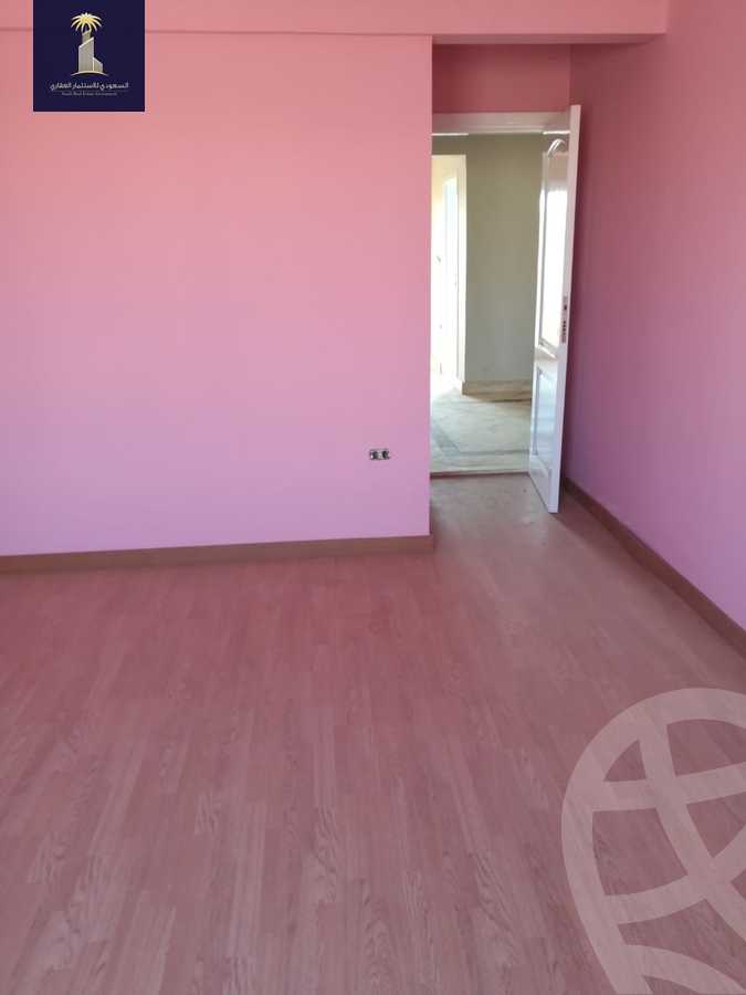 https://aqarmap.com.eg/en/listing/2596078-for-sale-villa-cairo-alex-cairo-desert-road