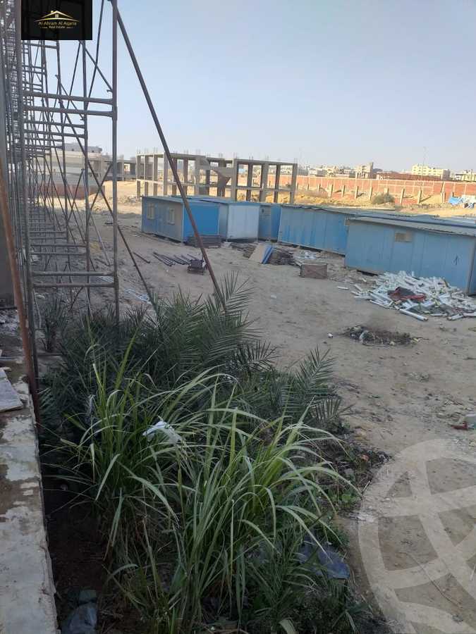 https://aqarmap.com.eg/ar/listing/3969330-for-rent-cairo-al-oubour-tryq-msr-sm-yly-lshrwy-moon-city