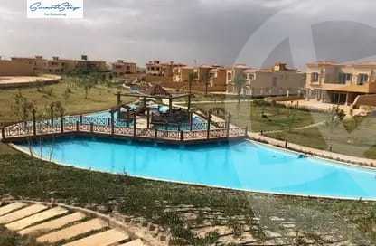 https://aqarmap.com.eg/ar/listing/3956440-for-sale-cairo-el-sheikh-zayed-city-compounds-in-sheikh-zayed-royal-meadows