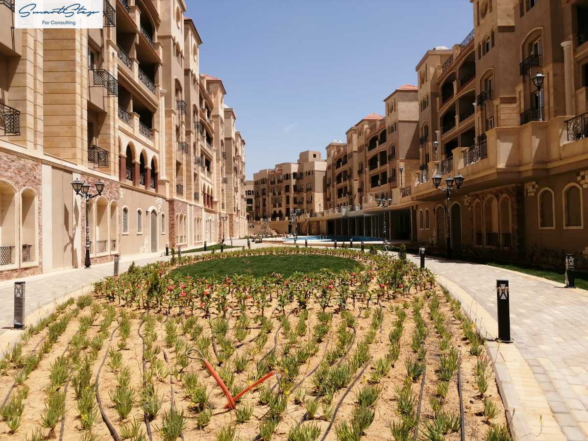 https://aqarmap.com.eg/ar/listing/5688494-for-sale-cairo-new-cairo-compounds-rock-vera