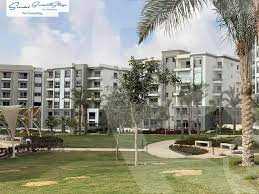 https://aqarmap.com.eg/en/listing/5332329-for-sale-cairo-new-cairo-compounds-hyde-park