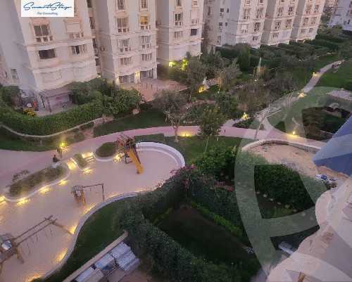 https://aqarmap.com.eg/ar/listing/5360643-for-sale-cairo-new-cairo-compounds-mountain-view-hyde-park