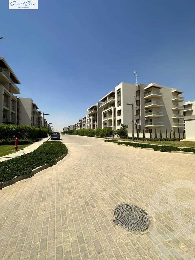 https://aqarmap.com.eg/ar/listing/5420901-for-rent-cairo-el-sheikh-zayed-city-compounds-dh-drys