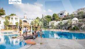 https://aqarmap.com.eg/en/listing/5484976-for-sale-cairo-new-cairo-compounds-mountain-view-hyde-park