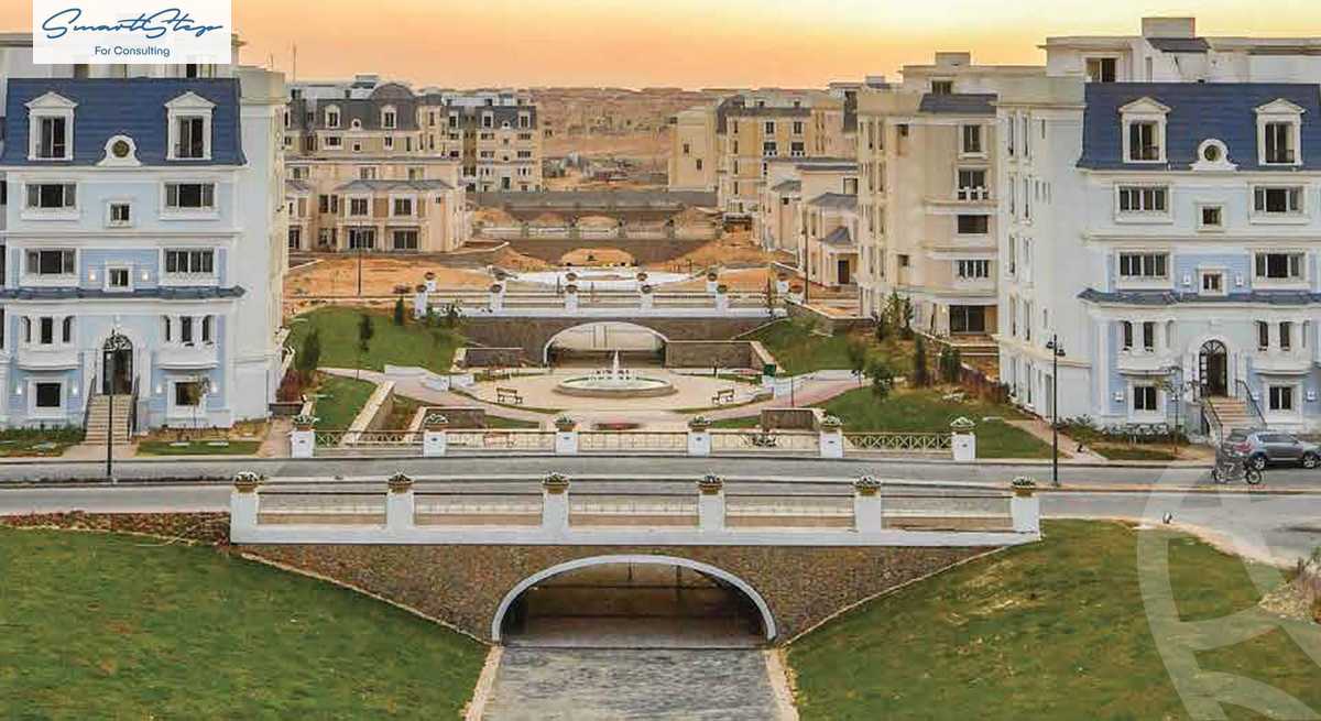https://aqarmap.com.eg/en/listing/5509208-for-sale-cairo-new-cairo-compounds-mountain-view-hyde-park
