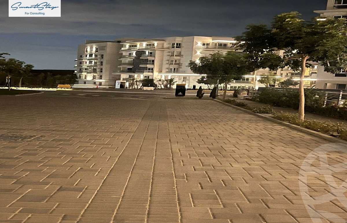 https://aqarmap.com.eg/ar/listing/5849287-for-sale-cairo-new-cairo-compounds-mwntn-fyw-y-syty-club-park-mountain-view-icity
