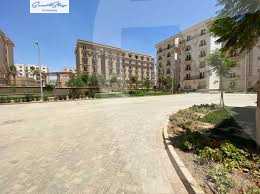 https://aqarmap.com.eg/en/listing/6158210-for-sale-cairo-new-cairo-compounds-makan-mall-high-art