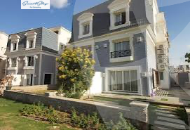 https://aqarmap.com.eg/ar/listing/6159512-for-sale-cairo-new-cairo-compounds-mwntn-fyw-y-syty-club-park-mountain-view-icity