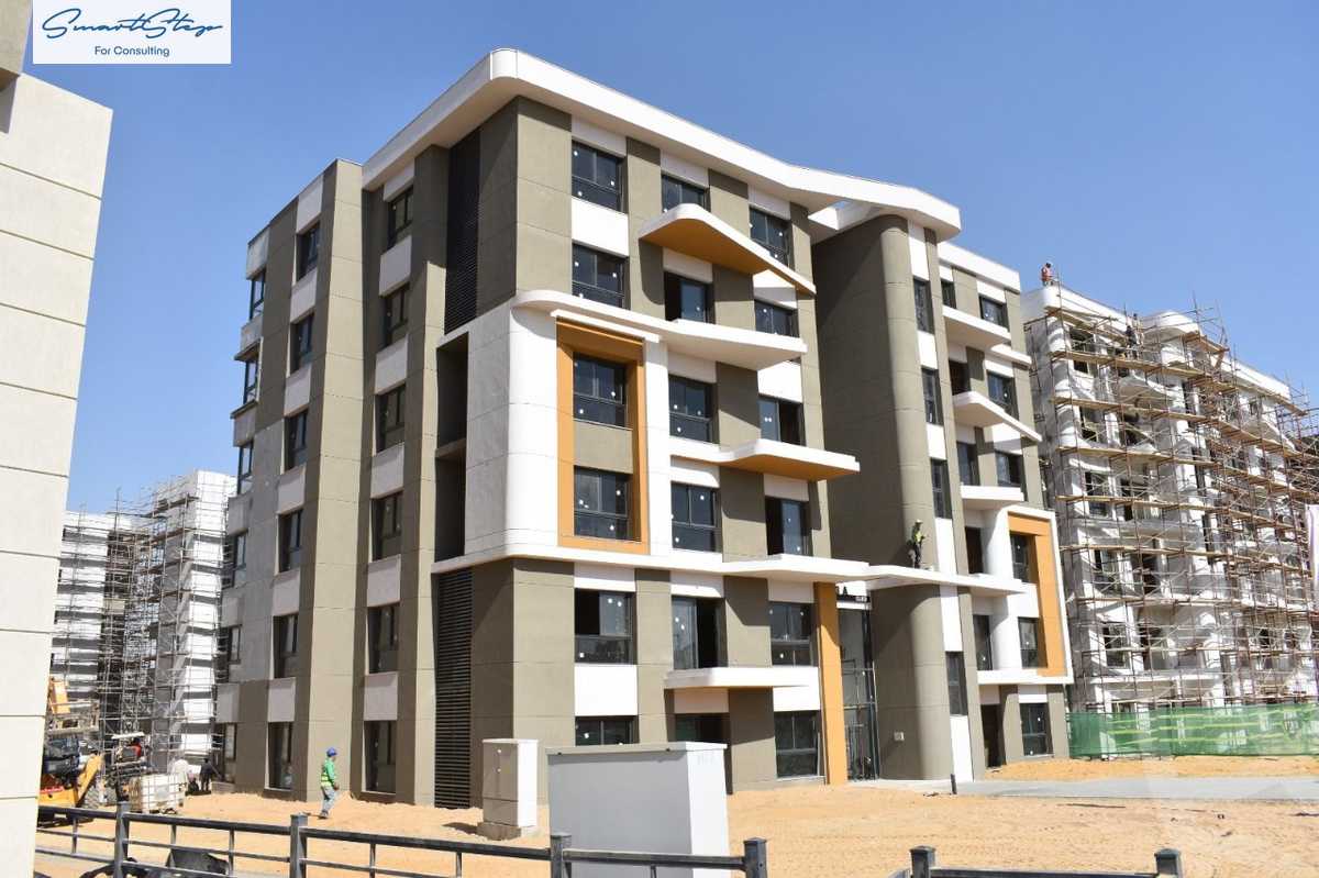 https://aqarmap.com.eg/en/listing/6161587-for-sale-cairo-new-cairo-compounds-blm-hylz-nyw-kyrw