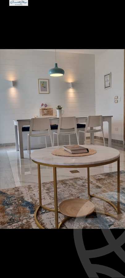 https://aqarmap.com.eg/en/listing/6169934-for-sale-cairo-new-cairo-compounds-mountain-view-hyde-park