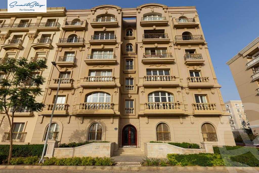 https://aqarmap.com.eg/ar/listing/6254679-for-sale-cairo-new-cairo-compounds-hyde-park-centre-ville-hyde-park