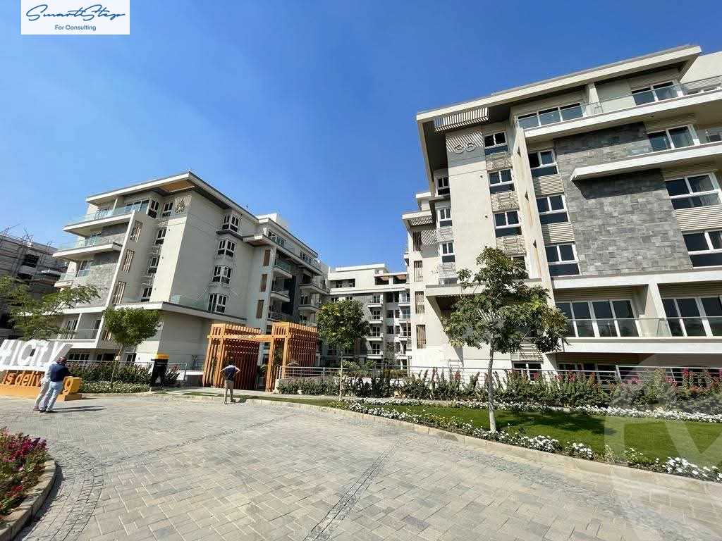 https://aqarmap.com.eg/ar/listing/6537996-for-sale-cairo-new-cairo-compounds-mwntn-fyw-y-syty-club-park-mountain-view-icity