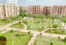 https://aqarmap.com.eg/ar/listing/6608010-for-sale-cairo-new-cairo-lrhb-city-phase-4-mohammed-farid-st