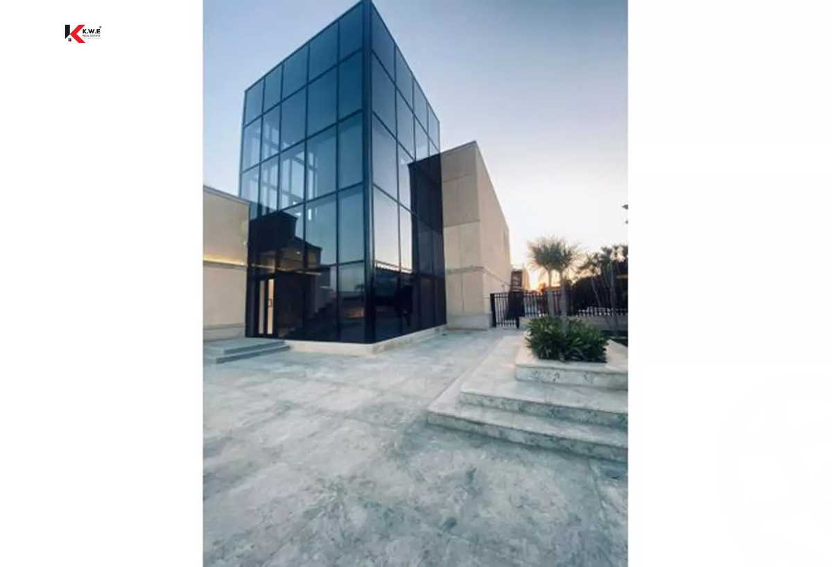 https://aqarmap.com.eg/ar/listing/3887558-for-sale-cairo-new-cairo-ltjm-lkhms-90th-street-90th:-after-auc
