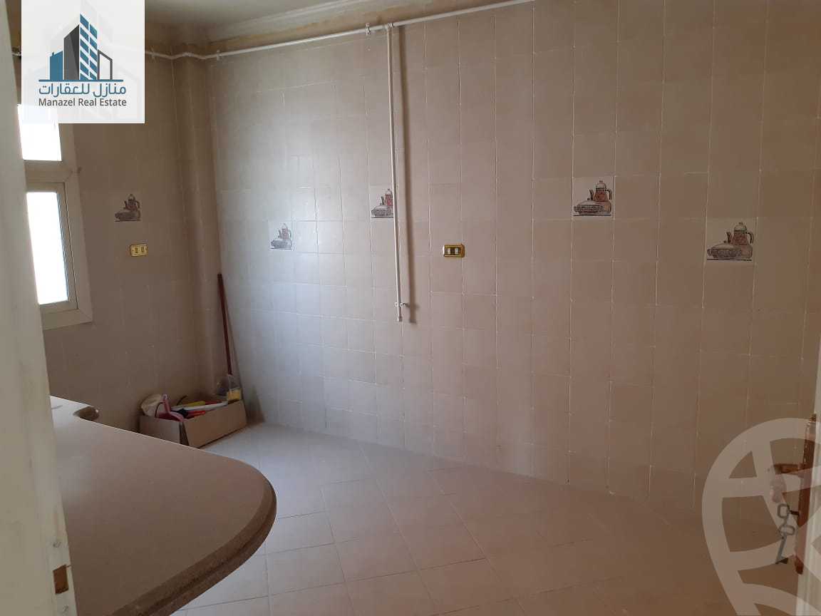 https://aqarmap.com.eg/ar/listing/3774326-for-sale-cairo-el-sheikh-zayed-city-el-hay-el-thaleth-ashaer-lhy-lthlth-shr