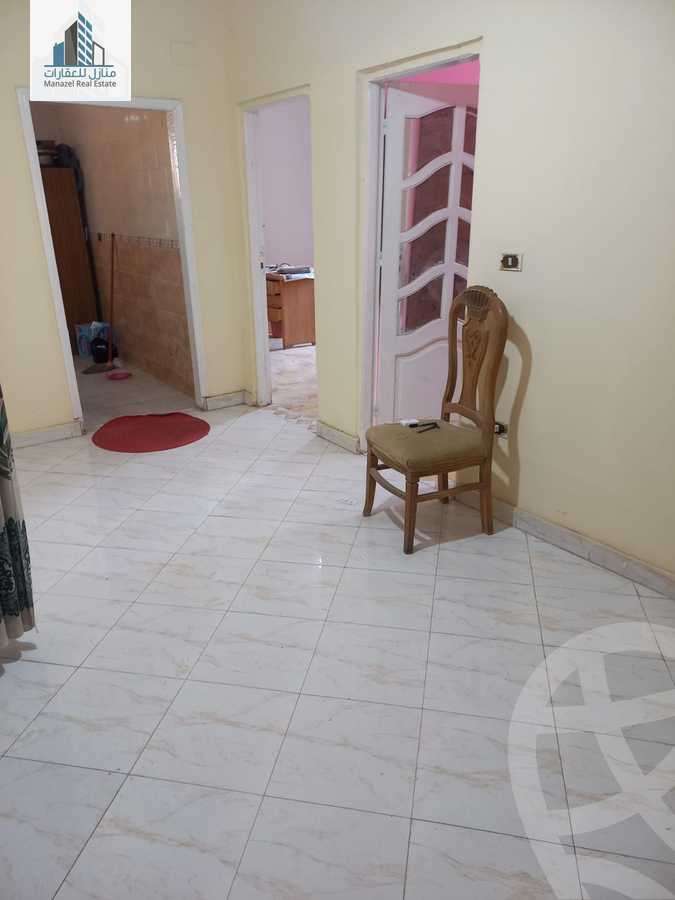 https://aqarmap.com.eg/ar/listing/3849261-for-sale-cairo-el-sheikh-zayed-city-el-hay-el-hady-ashaer-area-1-abdel-latif-salam-st