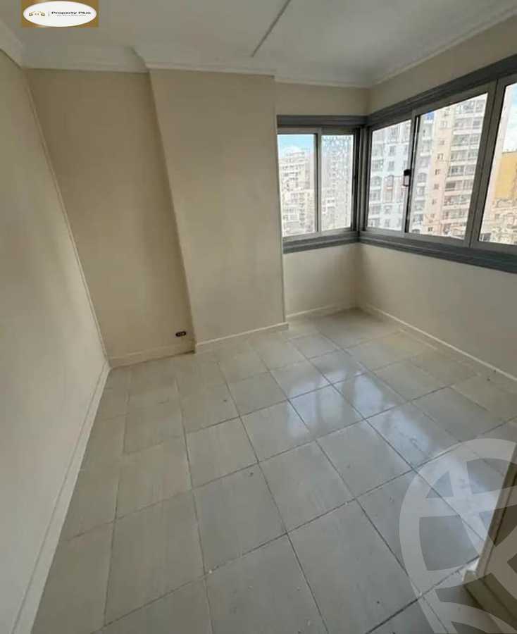 https://aqarmap.com.eg/en/listing/5372467-for-sale-alexandria-sn-styfnw-abd-el-salam-aref-st