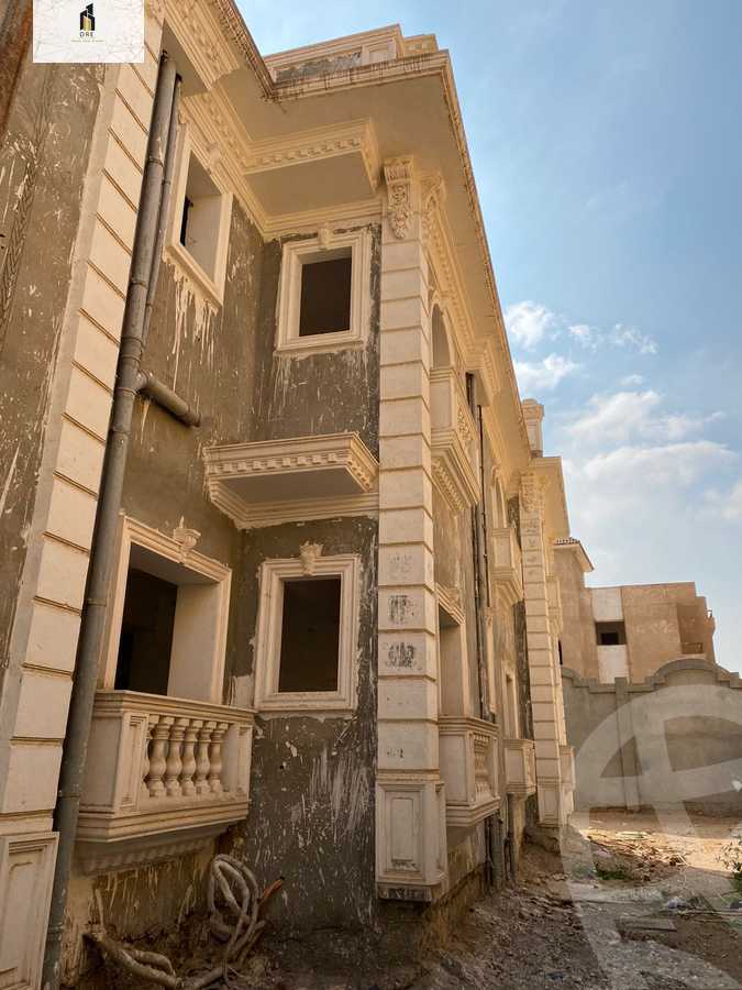 https://aqarmap.com.eg/ar/listing/4192944-for-sale-cairo-el-shorouk-lhy-lwl-shrq-neighborhood-1