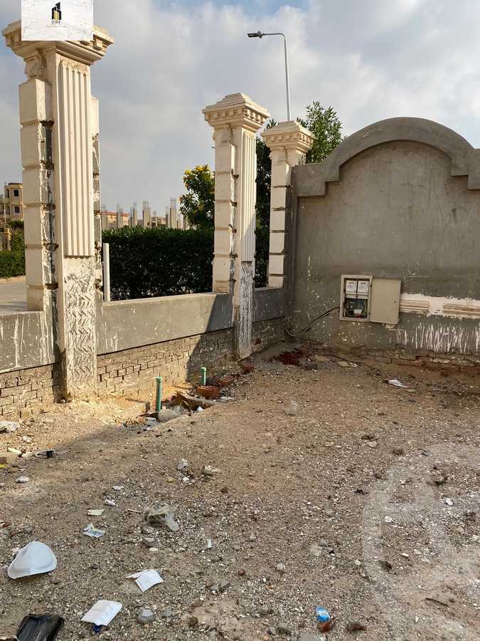 https://aqarmap.com.eg/ar/listing/4192944-for-sale-cairo-el-shorouk-lhy-lwl-shrq-neighborhood-1