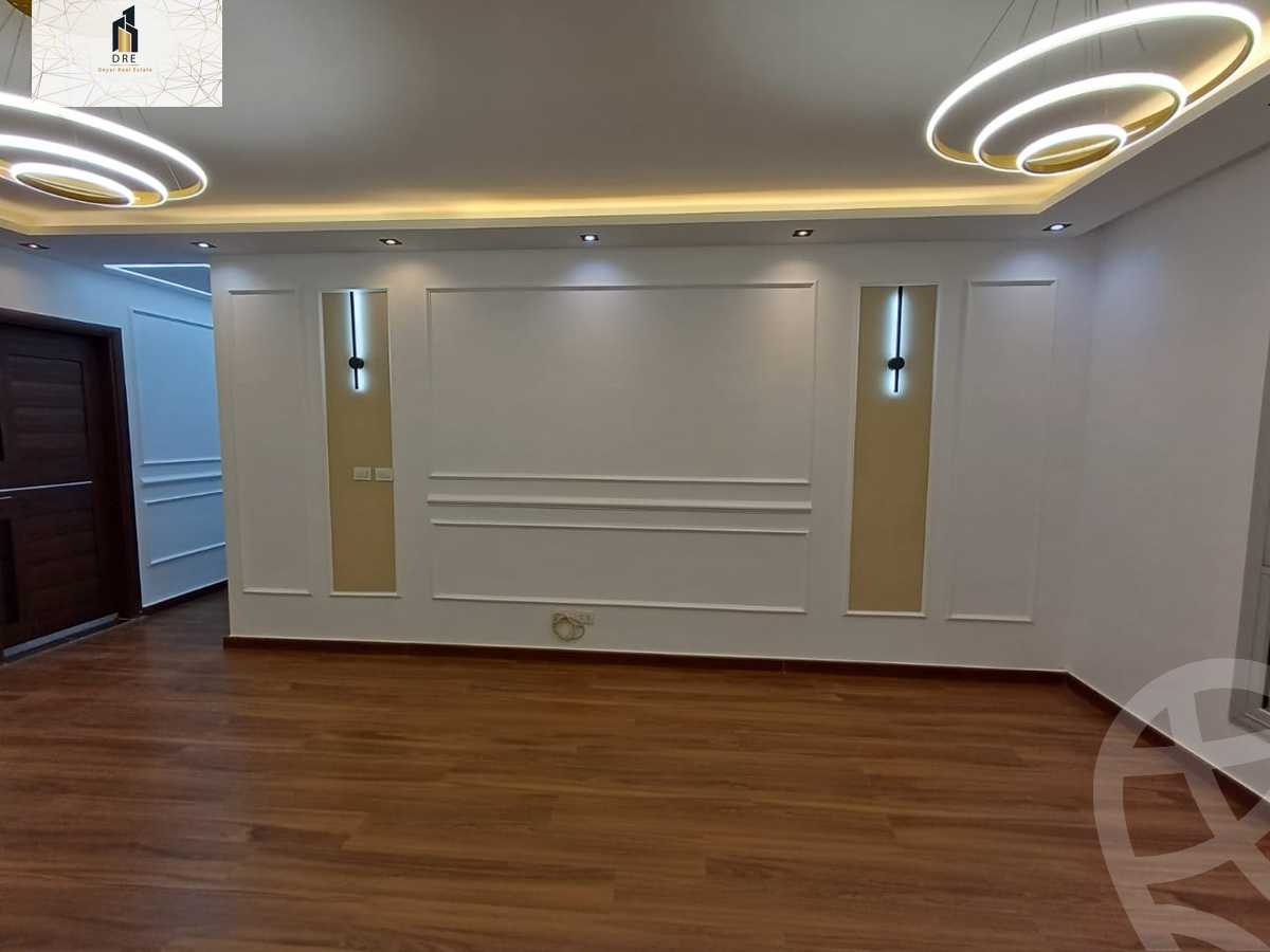 https://aqarmap.com.eg/ar/listing/5442834-for-sale-cairo-new-cairo-madinaty-eleventh-zone-buildings-group-112