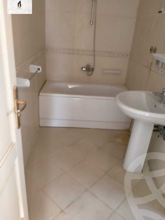 https://aqarmap.com.eg/ar/listing/5575556-for-sale-cairo-new-cairo-madinaty-eleventh-zone-buildings-group-112