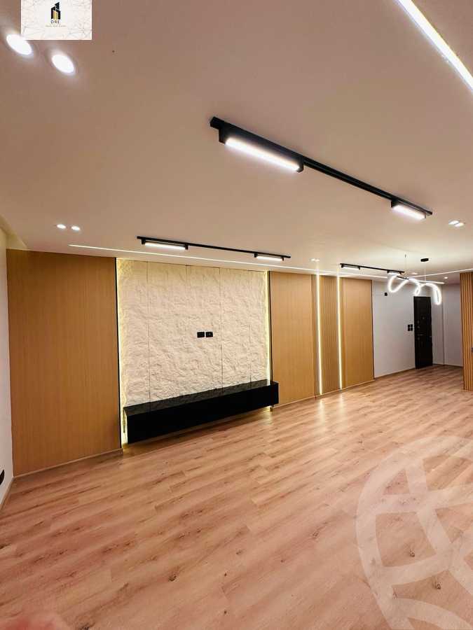 https://aqarmap.com.eg/en/listing/5740899-for-sale-cairo-new-cairo-madinaty-lmntq-lthnyh-fylt-group-10