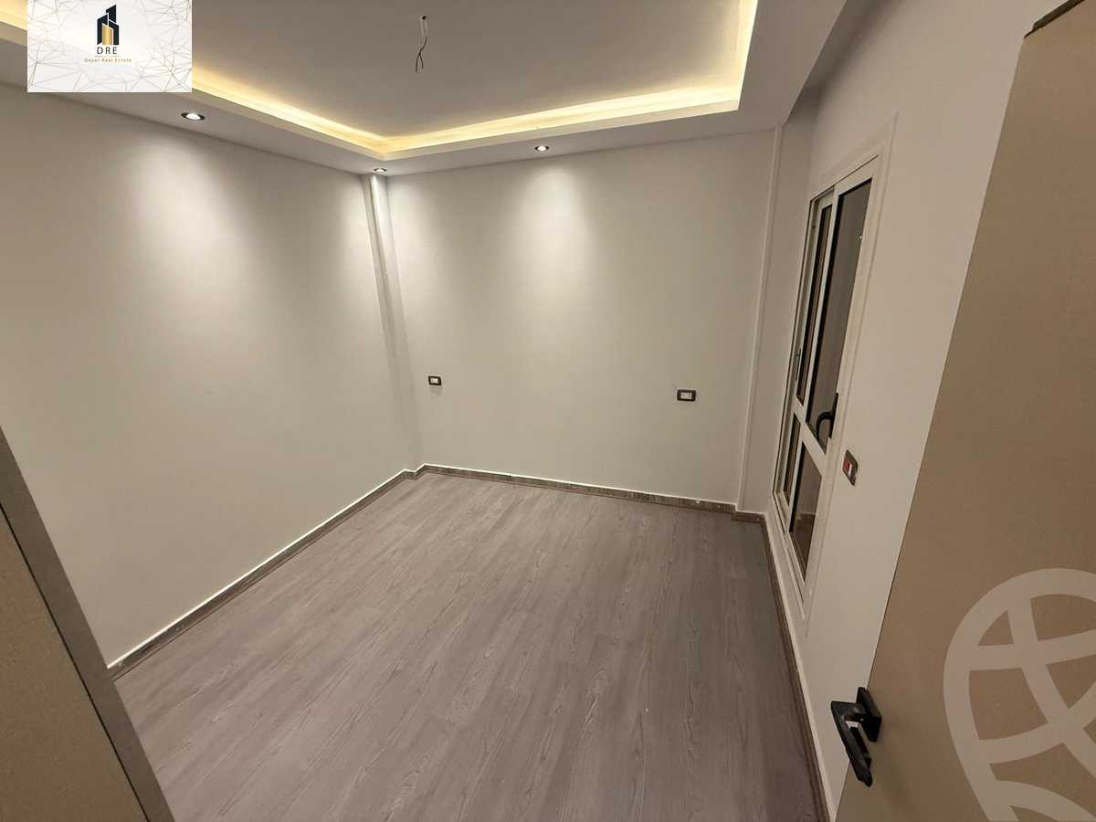 https://aqarmap.com.eg/ar/listing/5830739-for-sale-cairo-new-cairo-madinaty-seventh-zone-buildings-mdynty-by-7