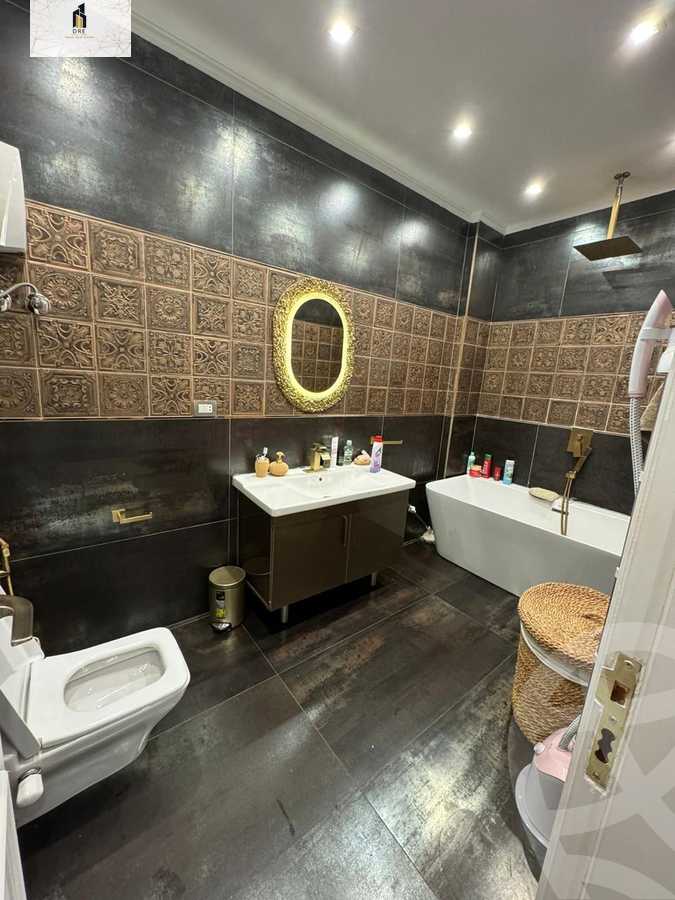 https://aqarmap.com.eg/en/listing/5853900-for-sale-cairo-el-shorouk-compounds-granda-life