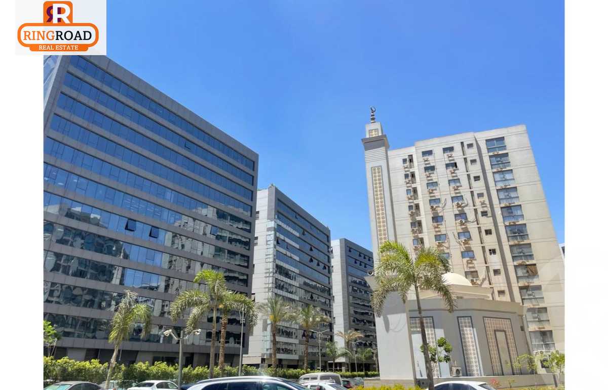 https://aqarmap.com.eg/ar/listing/5872779-for-sale-cairo-el-maadi-compounds-kmbwnd-wn-qtmyh-m-mr-lmrshdy