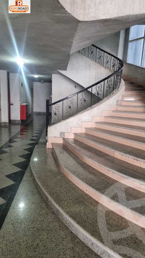 https://aqarmap.com.eg/ar/listing/5976975-for-sale-cairo-el-maadi-el-maadi-el-gededa-al-maadi-company-st