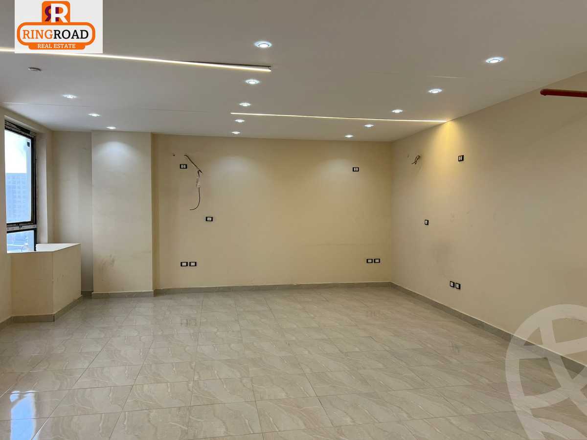https://aqarmap.com.eg/en/listing/6436802-for-sale-cairo-el-maadi-compounds-kmbwnd-wn-qtmyh-m-mr-lmrshdy