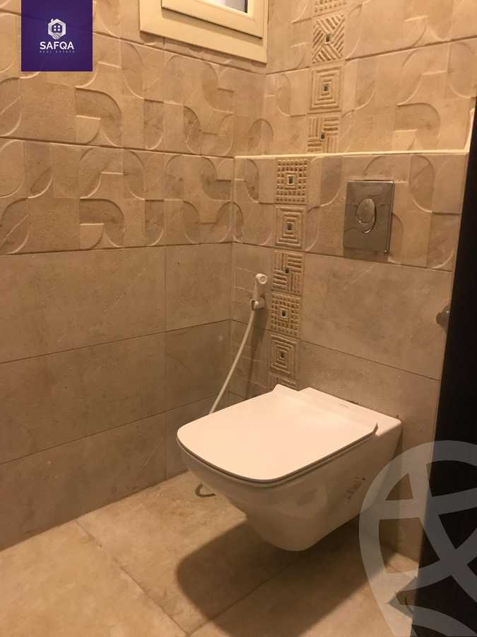 https://aqarmap.com.eg/ar/listing/3814631-for-sale-cairo-new-cairo-compounds-kmbwnd-lnkhyl