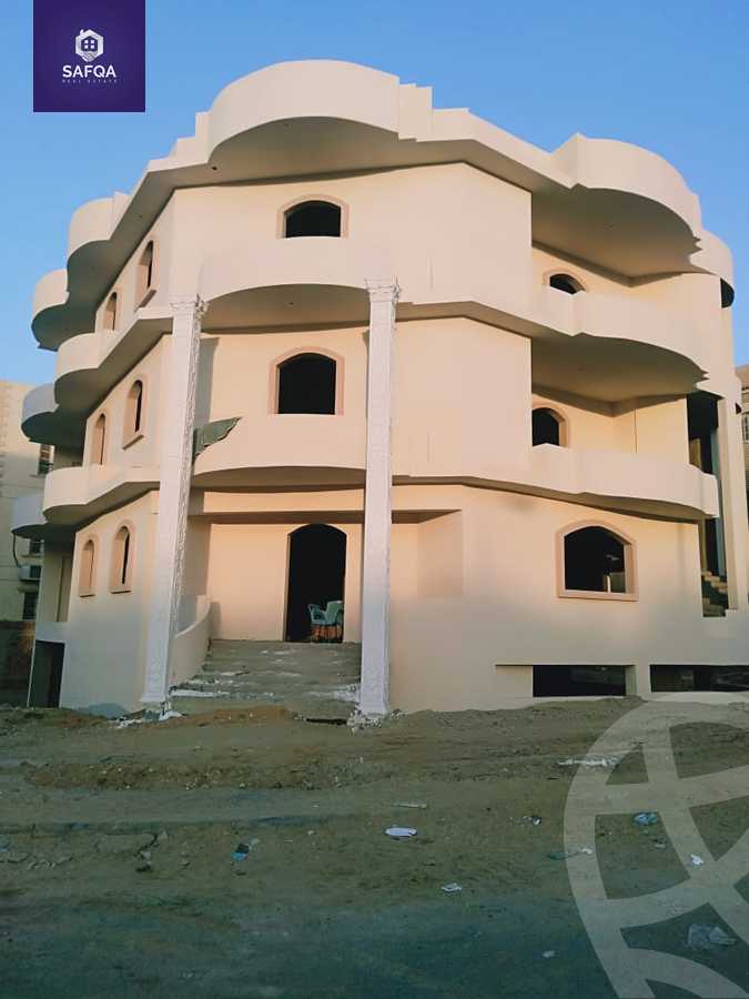 https://aqarmap.com.eg/ar/listing/3821808-for-sale-cairo-new-cairo-ltjm-lkhms-el-ahyaa-fourth-neighborhood-street-4