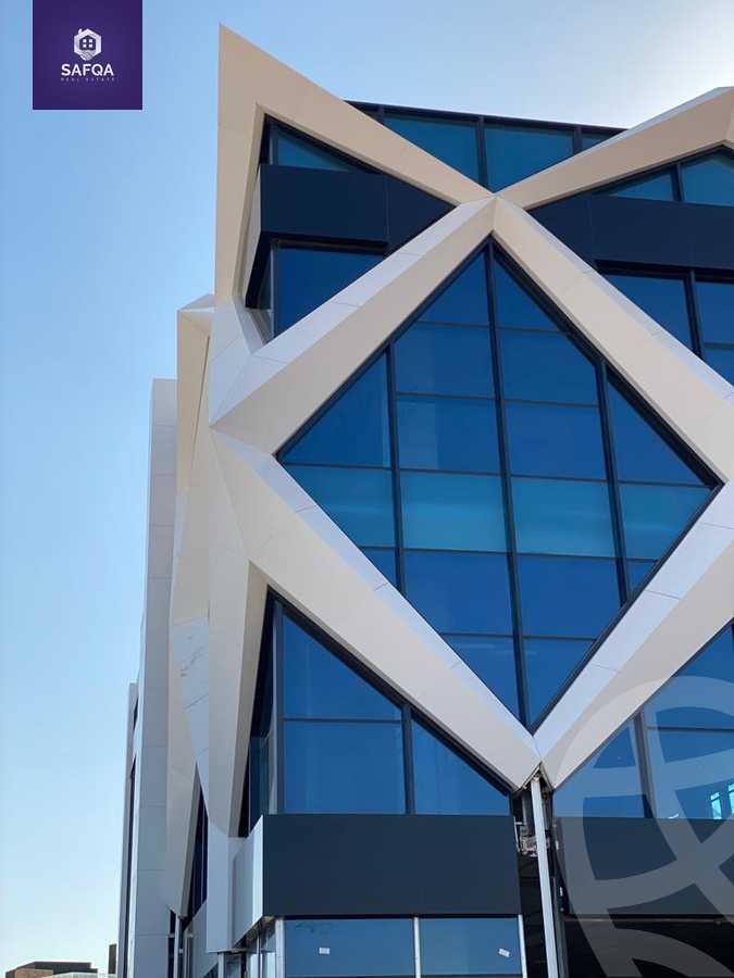 https://aqarmap.com.eg/ar/listing/3835789-for-sale-cairo-new-administrative-capital-mntq-lnhr-lkhdr