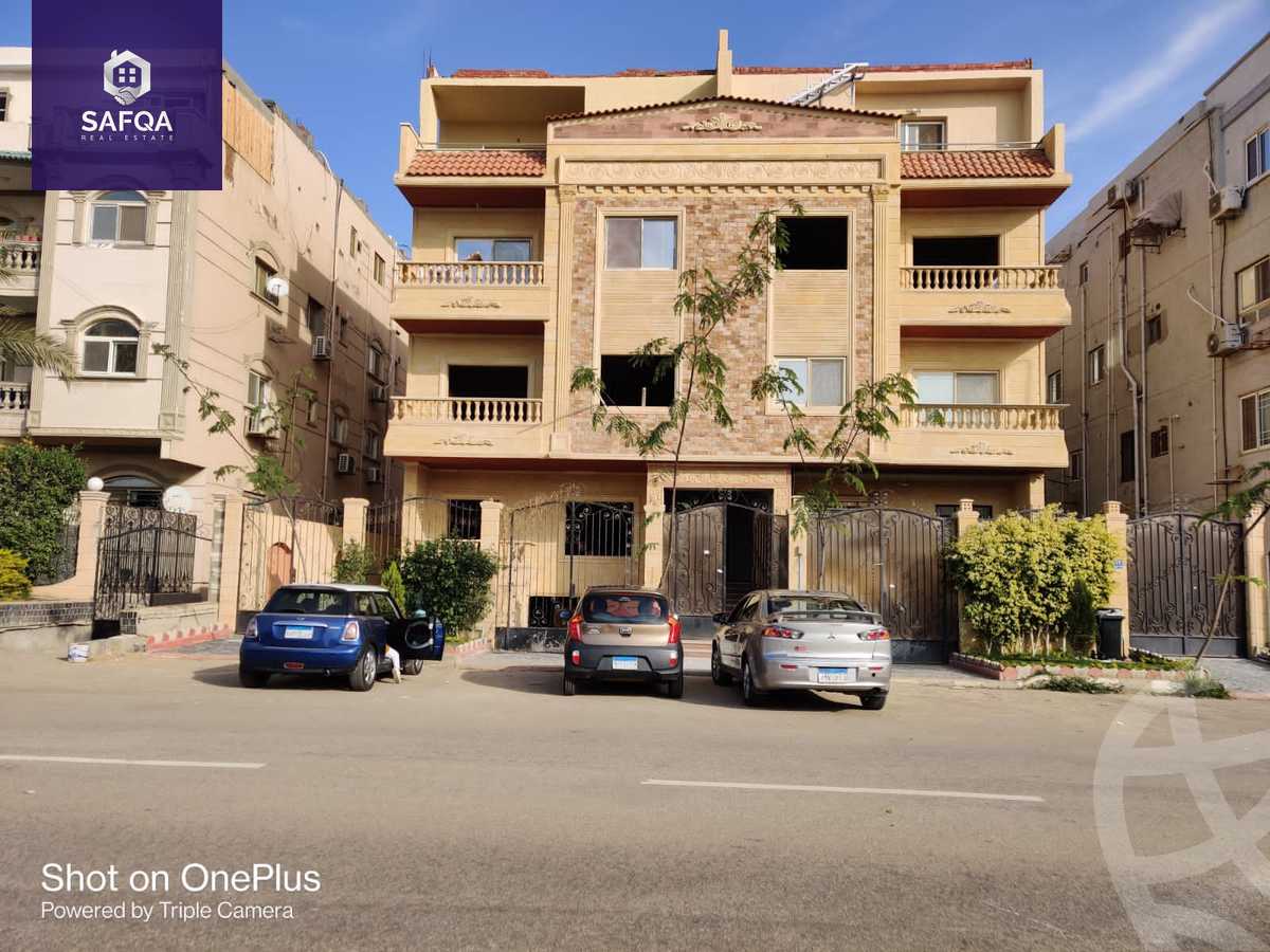 https://aqarmap.com.eg/ar/listing/3846032-for-sale-cairo-new-cairo-el-banafsg-el-banafsag-11-suleiman-al-halabi-st