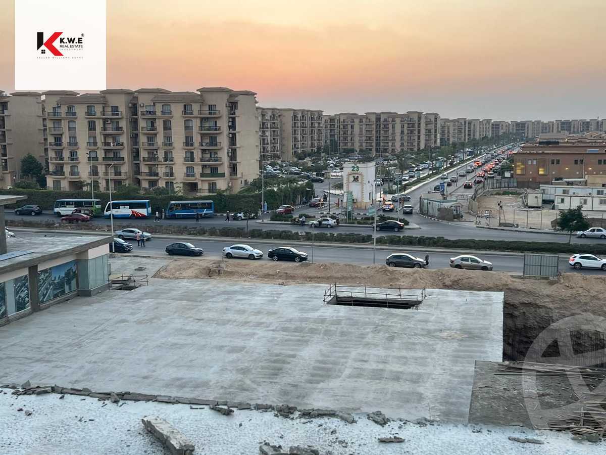 https://aqarmap.com.eg/en/listing/5124030-for-sale-cairo-new-cairo-compounds-radium-mall-makeplace