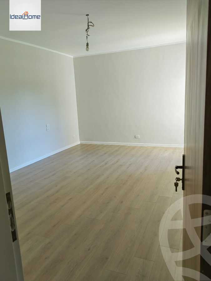 https://aqarmap.com.eg/ar/listing/3715669-for-rent-cairo-el-sheikh-zayed-city-compounds-kmbwnd-wyst-twn-swdyk