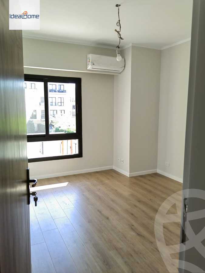 https://aqarmap.com.eg/ar/listing/3715669-for-rent-cairo-el-sheikh-zayed-city-compounds-kmbwnd-wyst-twn-swdyk