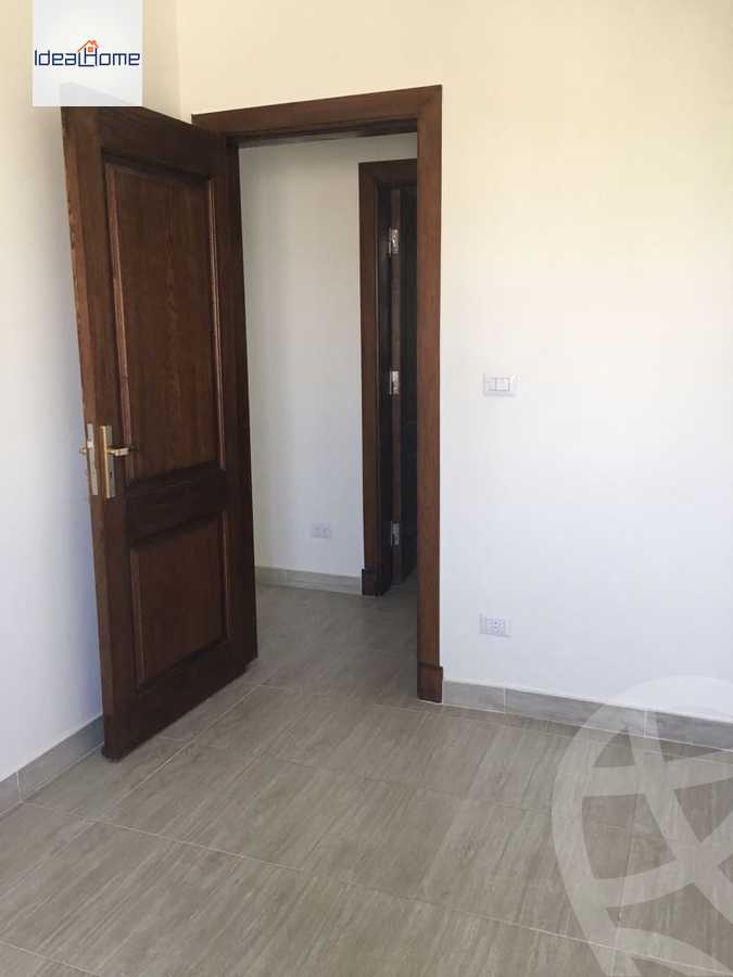 https://aqarmap.com.eg/ar/listing/3729335-for-rent-cairo-el-sheikh-zayed-city-compounds-kmbwnd-wyst-twn-swdyk