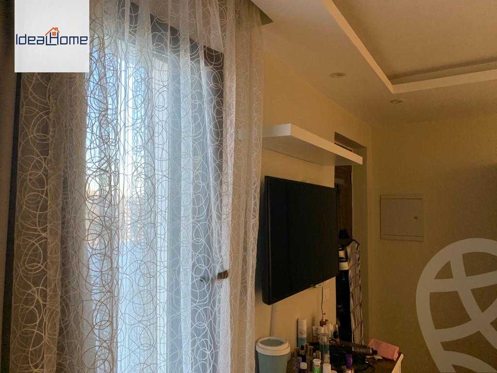 https://aqarmap.com.eg/ar/listing/3777390-for-rent-cairo-el-sheikh-zayed-city-compounds-kmbwnd-wyst-twn-swdyk