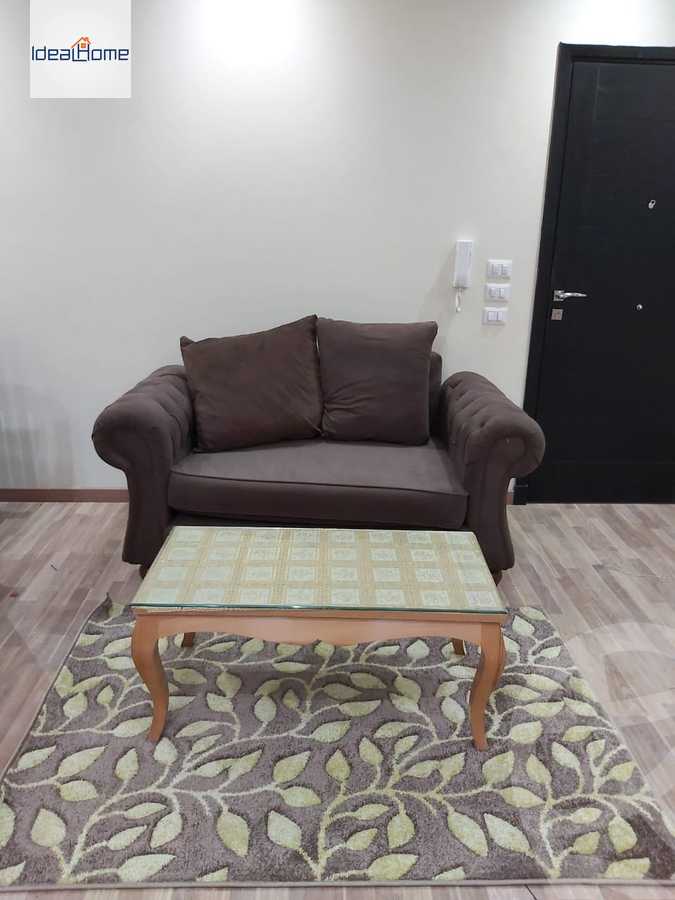 https://aqarmap.com.eg/ar/listing/3874210-for-rent-cairo-el-sheikh-zayed-city-compounds-dh-drys