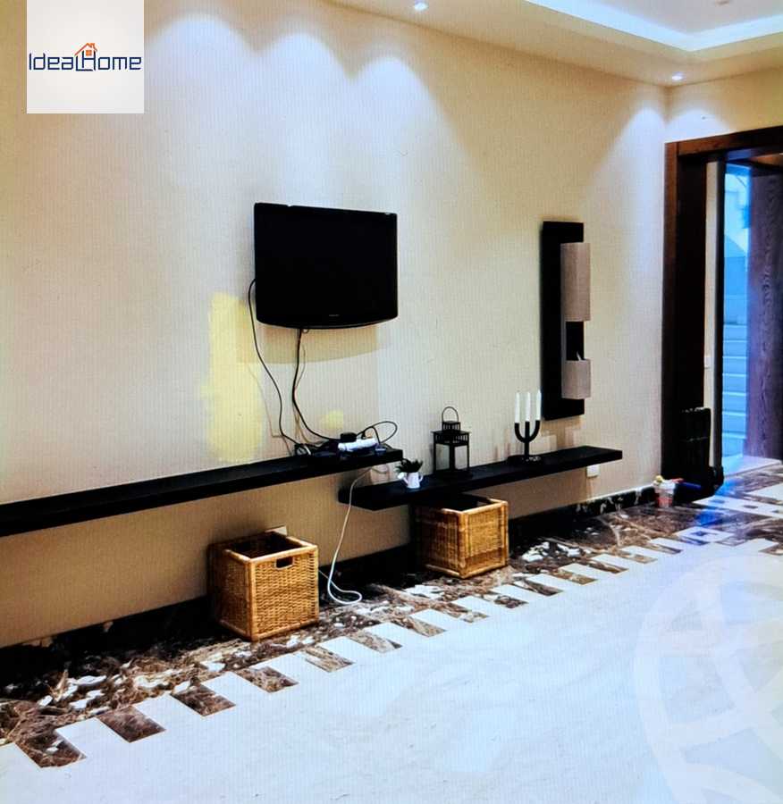 https://aqarmap.com.eg/ar/listing/3999131-for-rent-cairo-6th-of-october-compound-palm-hills-october