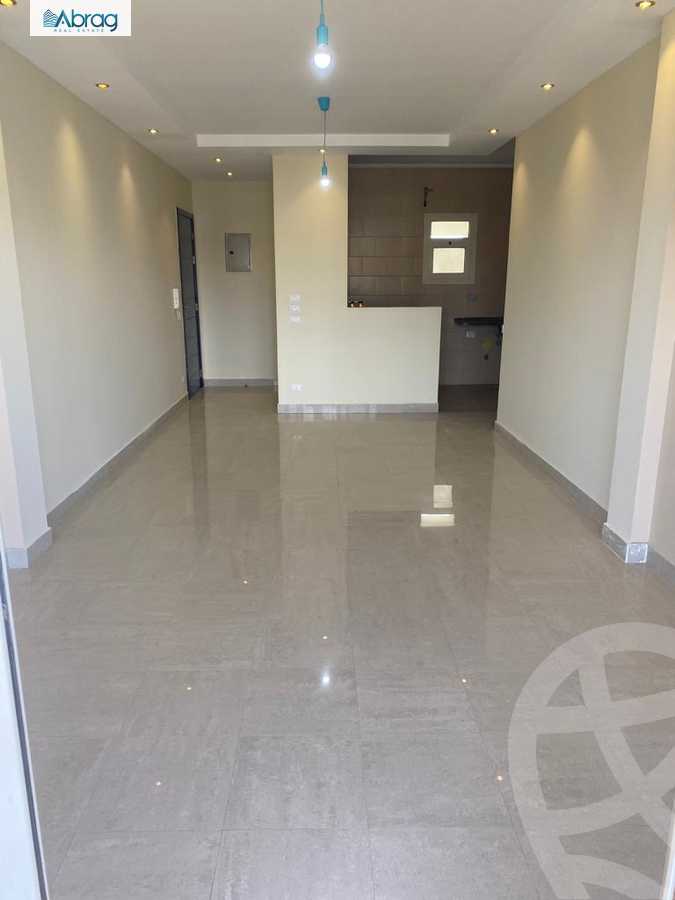 https://aqarmap.com.eg/ar/listing/3906178-for-rent-cairo-el-sheikh-zayed-city-compounds-dh-drys