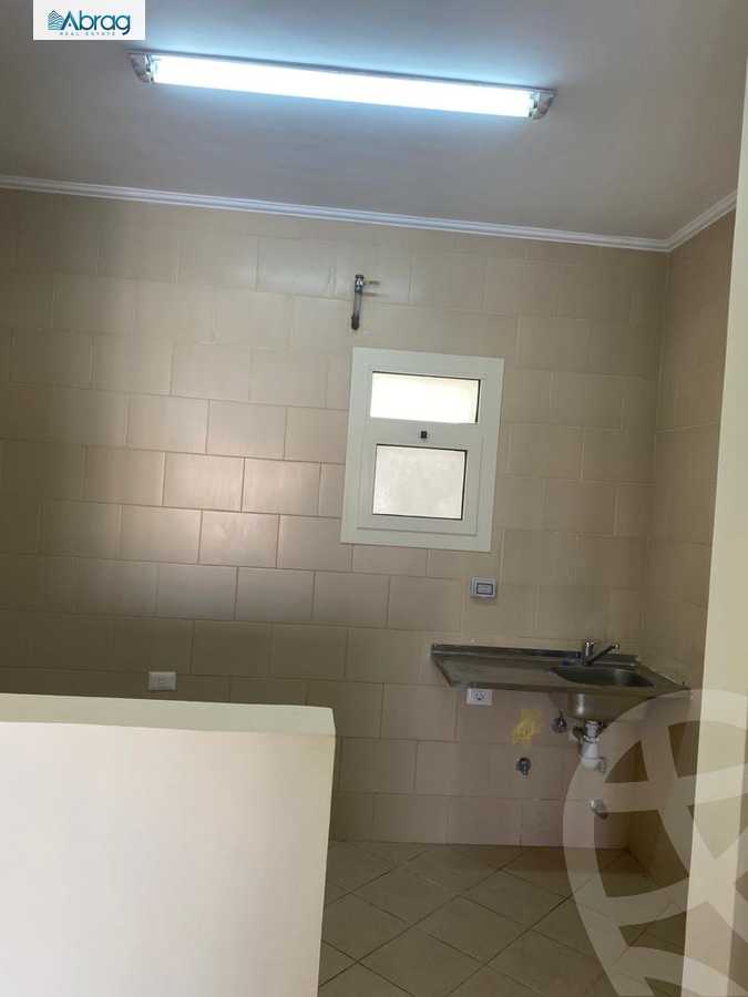 https://aqarmap.com.eg/ar/listing/3906178-for-rent-cairo-el-sheikh-zayed-city-compounds-dh-drys