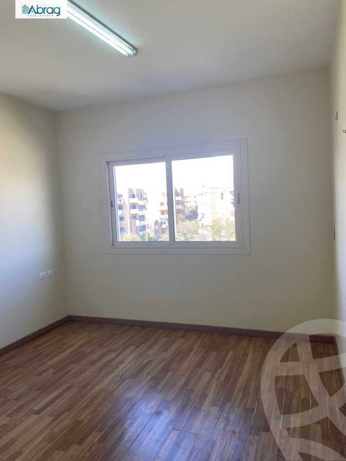 https://aqarmap.com.eg/ar/listing/3906178-for-rent-cairo-el-sheikh-zayed-city-compounds-dh-drys