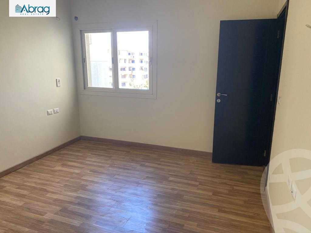 https://aqarmap.com.eg/ar/listing/3906178-for-rent-cairo-el-sheikh-zayed-city-compounds-dh-drys