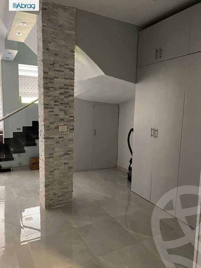 https://aqarmap.com.eg/ar/listing/3952908-for-rent-cairo-el-sheikh-zayed-city-compounds-in-sheikh-zayed-royal-meadows